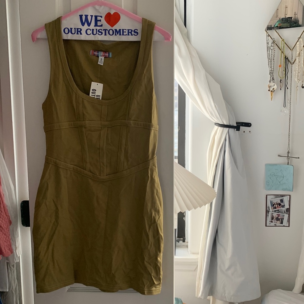 NWT Urban Outfitters bodycon dress with piping details on the front
